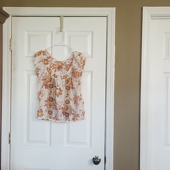 unknown Tops - Brand name unknown I think the size is a size S